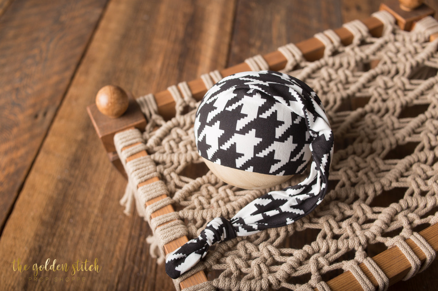 Black Houndstooth Sleepy Cap