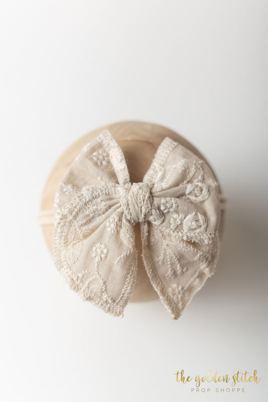 Linen Sitter Bow